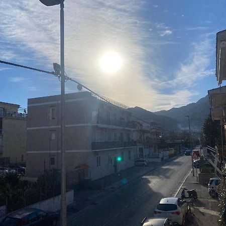 Apartamento Domus Melius Castellammare di Stabia Exterior foto