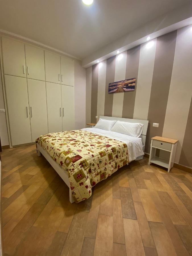 Apartamento Domus Melius Castellammare di Stabia Exterior foto